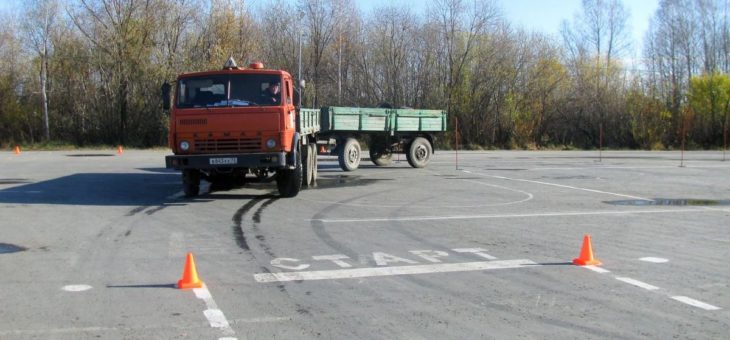 Снова в школу: водителей грузовиков заставят пройти переобучение за свой счёт